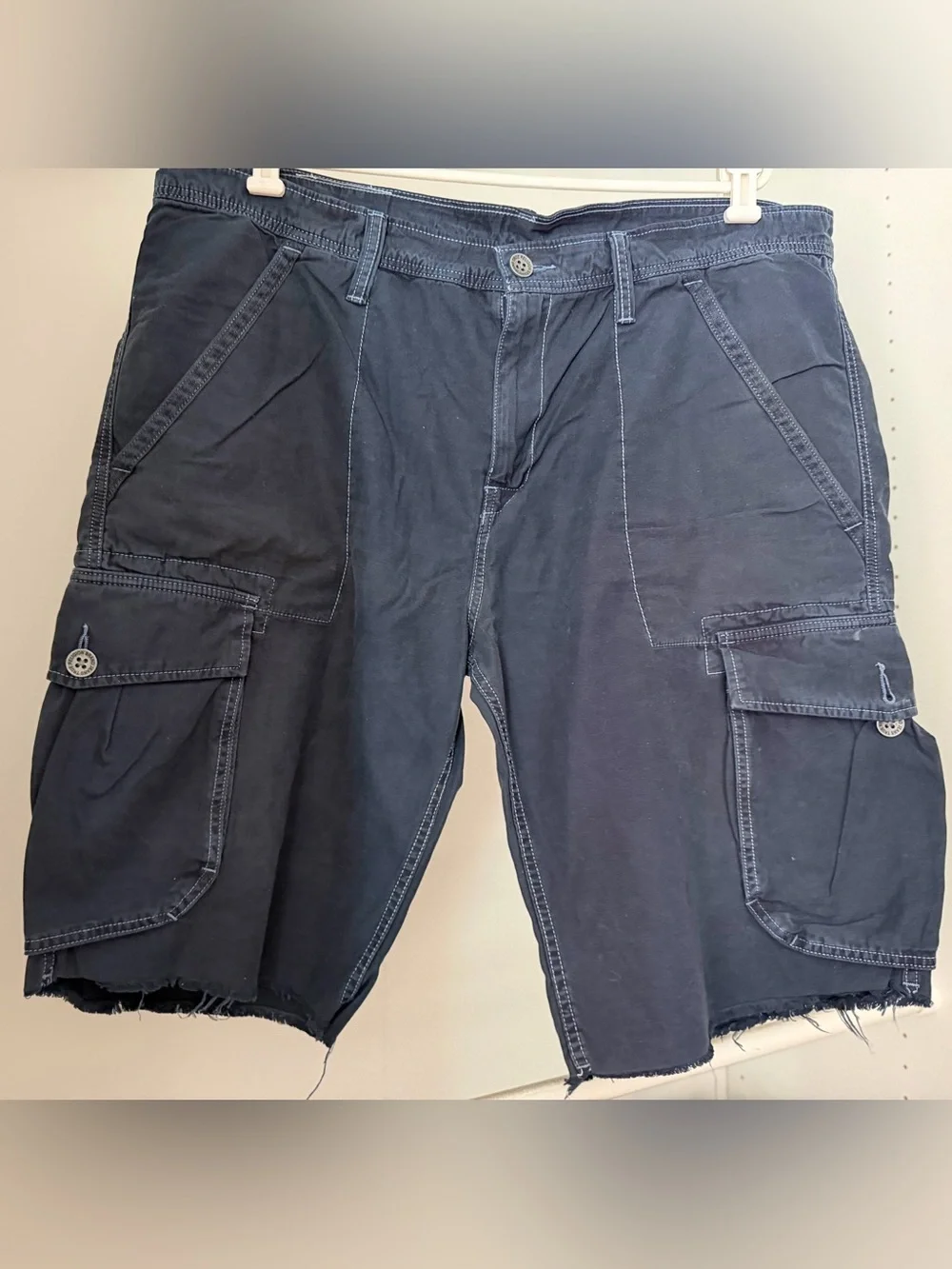 True Religion Men's Navy Cargo Shorts Size 40